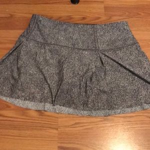 Lululemon skirt size 10 Tall